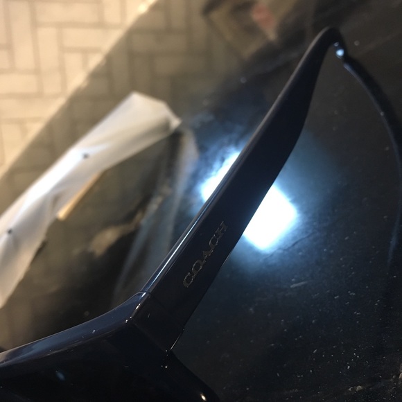 SOLD FOR 75$ COACH Blue Ray Ban Style Sunglasses - Picture 3 of 8